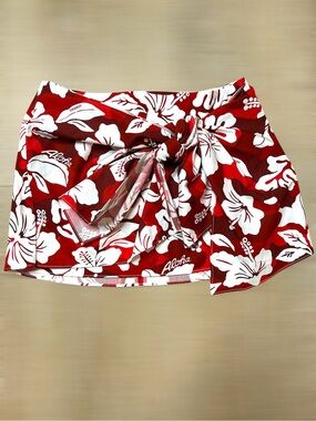 Venroy Tie Cotton Mini Skirt in Red Hibiscus Camo, Women’s X-Small